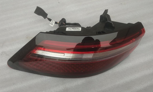 Precio <span class=keywords><strong>loco</strong></span> agarrando Proveedor pieza de repuesto de automóvil original para BYD SONG L lámpara trasera 2024 accesorios UFEA - Product Image 4