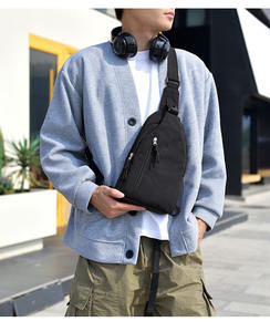 กระเป๋าคาดอก RUIQUWIN แฟชั่นแบบ unisex น้ำหนักเบา ระบายอากาศได้ดี กันน้ำ ทนทาน พกพาสะดวก เหมาะสำหรับเล่นกีฬา - Product Image 2