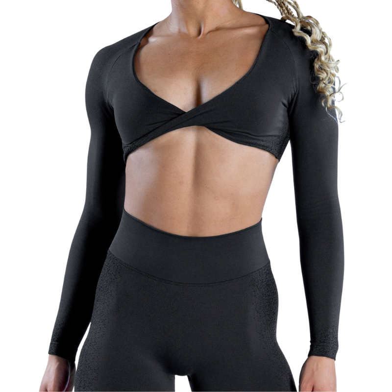 เสื้อสีดำ