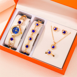 Best-seller transfrontalier <span class=keywords><strong>Montre</strong></span> à quartz <span class=keywords><strong>tendance</strong></span> pour <span class=keywords><strong>femme</strong></span> avec cadran en verre incrusté de diamants Bracelet de 10 mm Ensemble <span class=keywords><strong>tendance</strong></span> collier et bracelet - Product Image 1