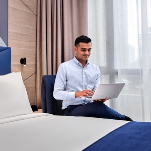 Meubles de chambre <span class=keywords><strong>d</strong></span>'<span class=keywords><strong>hôtel</strong></span> en bois lit King de haute qualité <span class=keywords><strong>Formule</strong></span> Blue Holiday Inn Express Meubles <span class=keywords><strong>d</strong></span>'<span class=keywords><strong>hôtel</strong></span> à bas <span class=keywords><strong>prix</strong></span> - Product Image 4