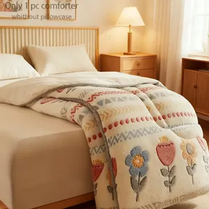 <span class=keywords><strong>Couette</strong></span> Moderne en Flanelle de Lait à Motif Floral, Douce <span class=keywords><strong>et</strong></span> <span class=keywords><strong>Chaude</strong></span> pour l'Hiver, Vente en Gros Usine, Utilisation Maison <span class=keywords><strong>et</strong></span> Hôtel, Lavable en Machine - Product Image 1