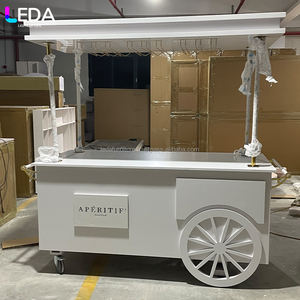 LEDA Le véhicule de fond pour la fête et le mariage utilise un chariot à bonbons en acrylique de qualité supérieure avec des roues. - Product Image 1