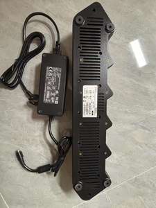 Cargador Inteligente Multi-Bay Hytera MCL39 con Seis Bandejas de Carga para Baterías de Iones de Litio y Polímero de Litio para Hytera HP505 HP605 HP700 - Product Image 2