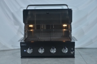 Barbecue à gaz autoportant en acier inoxydable noir 304 à 4 brûleurs avec arrêt automatique et conception sans fumée pour restaurants et usage commercial