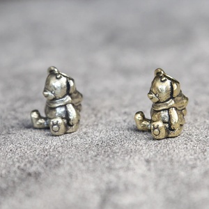 Pendentifs et breloques en laiton en forme d'ours assis mignon pour outils EDC, perles de couteau, bracelets tressés DIY, cordons, accessoires pour outils de plein air et fidget spinners en métal - Product Image 2