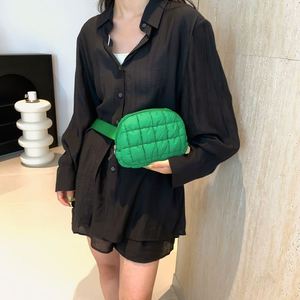 Venta al por mayor de fábrica: Riñonera acolchada de color caramelo para mujer, bolso de cintura, bandolera, bolsa de pecho acolchada para deportes al aire libre - Product Image 2