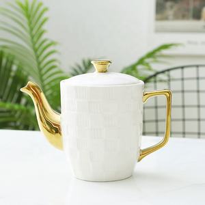 <span class=keywords><strong>Service</strong></span> <span class=keywords><strong>de</strong></span> <span class=keywords><strong>Table</strong></span> <span class=keywords><strong>de</strong></span> luxe, avec assiettes à dîner, pour la cuisine, livraison gratuite, chine - Product Image 3