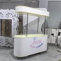 Dekorationszubehör Neuer Maßgefertigter PVC Weißer Süßigkeitenwagen Mobil Professionell Modern für Hochzeiten Innen-/Außenbereich