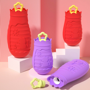 <span class=keywords><strong>Bolsa</strong></span> <span class=keywords><strong>de</strong></span> Silicona para <span class=keywords><strong>Agua</strong></span> <span class=keywords><strong>Caliente</strong></span> con Funda Tejida, Calentador <span class=keywords><strong>de</strong></span> Manos y <span class=keywords><strong>Pies</strong></span>, Calentamiento por Microondas para Compresas Frías y Calientes, Alivio del Dolor, Ideal para Viajes - Product Image 3