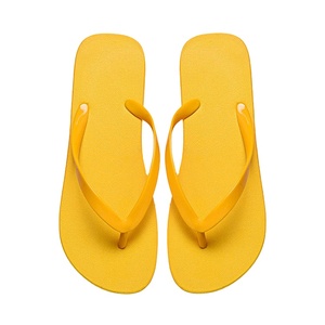 2023 yaz yeni varış moda düz düz renk yumuşak rahat flip flop kadın ayakkabı chic artı boyutu açık plaj slayt terlik - Product Image 1