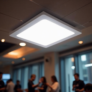 Plafoniera LED 24W a Montaggio Superficiale, Pannello Quadrato per Uso Interno - Product Image 3