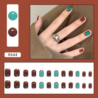 Vente en gros de faux ongles en acrylique R664 de haute qualité 24 pièces pointes de gel de presse réutilisables conception de papillon d'amande fournitures de manucure d'art d'ongle