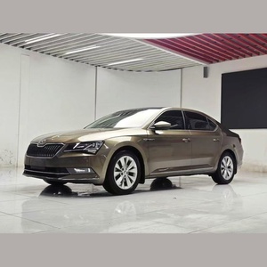 <span class=keywords><strong>Skoda</strong></span> Superb 1.8T Benzina Automatica Hatchback <span class=keywords><strong>2016</strong></span> Usata con Guida a Sinistra per Esportazione - Product Image 1
