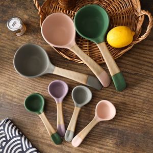 Cuchara de Cerámica Estilo Japonés para Arroz y Sopa, Cuchara de Porcelana de Mango Largo para Ensalada y Postre, Diseño de Mango Curvo, Cuchara para Café - Product Image 2