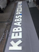 Lettres lumineuses en acier inoxydable 304 peintes, signalétique publicitaire personnalisée de haute qualité pour la décoration intérieure et extérieure