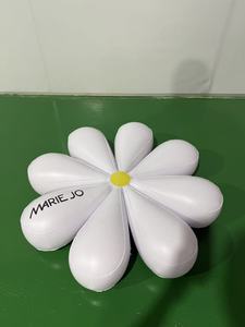 Fleur de marguerite gonflable blanche hermétique <span class=keywords><strong>Alice</strong></span> <span class=keywords><strong>au</strong></span> <span class=keywords><strong>pays</strong></span> <span class=keywords><strong>des</strong></span> <span class=keywords><strong>merveilles</strong></span>, fleurs colorées, imperméable, taille personnalisable pour décorations de fête - Product Image 3