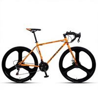 Vélo de route à guidon courbé, cadre en acier à haute teneur en carbone, freins à disque à vitesse variable, pédales ordinaires, vélo de course