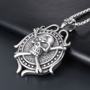Collier pendentif crâne rétro série Punk en acier inoxydable, accessoire de mode pour homme SP416 - Product Image 3