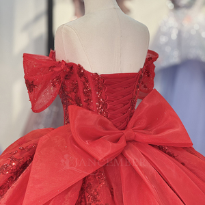 Vestido de Quinceañera Clásico Rojo 20253 con Hombros Descubiertos y Lazo - Product Image 6