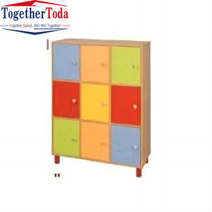 Meubles d'école modernes de petite taille, armoires à casiers en plastique ou en bois de différentes couleurs pour la maternelle, assemblées avec un type de serrure en option - Product Image 1