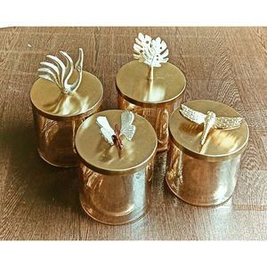 Juego de Frascos de Vidrio de Lujo con Tapa Metálica, Frascos Decorativos para Dulces con Asas de Diseño para el Hogar y la Cocina - Product Image 1