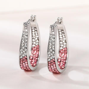 E2092 Pendientes de aro plateados para mujer con cristales incrustados, modernos para uso diario, color rosa - Product Image 3