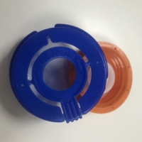 Capuchons de vis en plastique pour bidons / Bouchons à vis pour fûts / Capuchons de vis rouges