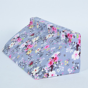 Coussin triangulaire en mousse pour soins infirmiers, soutien anti-escarres, utilisation à domicile - Product Image 3