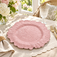 Assiette de présentation de luxe texturée en plastique de 13 pouces, bord floral irrégulier thermolaqué, élégante assiette décorative pour banquets de mariage
