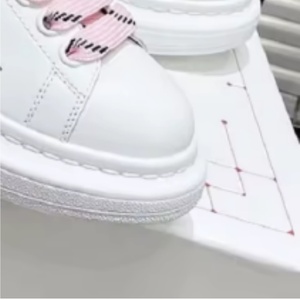 Chaussures de marche respirantes de style américain de haute qualité, en cuir blanc, semelle épaisse confortable, chaussures décontractées - Product Image 1