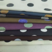 Tissu sergé 100 % coton à grands pois, doux et respirant, idéal pour les vêtements d'été