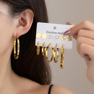 Juego de Aretes de Aro con Forma de Pentagrama en Forma de Corazón QX, Grandes y Exagerados, de Acero Inoxidable Chapado en Oro, Modernos, Unisex, Ideales para Regalo, No se Desvanecen - Product Image 2