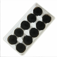 Savon artisanal d'aromathérapie en forme de fleur, pétales de rose colorés, idéal comme souvenir pour les invités de mariage