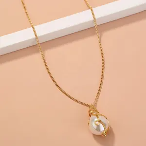 Japan And South Korea Small Clear INS Antique Style Hand-made Twisted Abnormal Baroque Pearl Pendant Single-layer Necklace