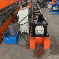 Machine de fabrication de plafond à grande vitesse pour les profilés C U utilisés pour les carreaux émaillés Matériau en acier Moteur Métal Stud Track Keel C Profile