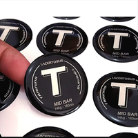 Autocollant en résine époxy souple hautement transparente personnalisé XJY avec logo en dôme et estampage à chaud