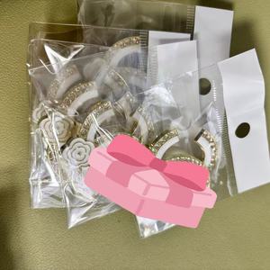 Broche de Lujo de Diseño para Mujer, Estilo Boda <span class=keywords><strong>CC</strong></span>, con Colgante GG de Diamantes de Imitación, Inspiración en Perlas y Diamantes con Electrochapado - Product Image 1