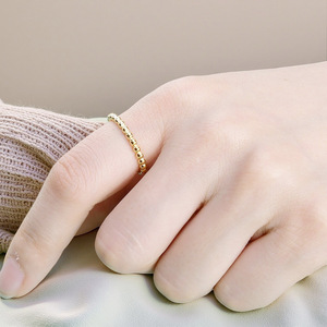 Anillo de Boda de Acero Inoxidable con Cuentas Redondas de 2 mm de FanKe, Diseño Moderno y Sencillo para Parejas, Venta al por Mayor - Product Image 2