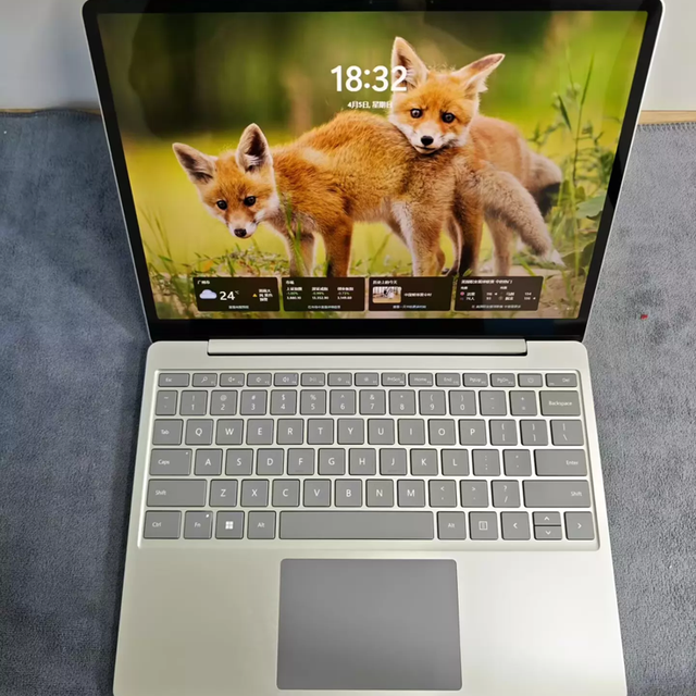 99% New for Micr-osoft Surface Laptop Go 2 I5-11th 8GB RAM 256GB SSD 12.4-inch Laptop Business and Educational Laptop