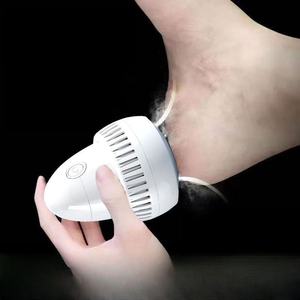 Lime à pieds électrique avancée pour <span class=keywords><strong>pédicure</strong></span> à <span class=keywords><strong>domicile</strong></span>, manche long, double face, recharge USB, système d'élimination des peaux mortes, en plastique - Product Image 1