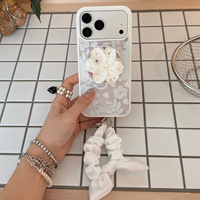Coque de téléphone en TPU+PC avec miroir en dentelle pour 17promax 15promax, support magnétique, sangle de téléphone, design papillon et fleurs