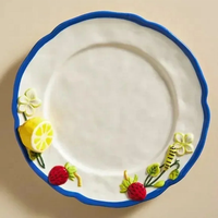 Assiette à dîner élégante et personnalisable à imprimé de fruits en 3D au motif de citron et de fraise avec assiette et plat à dessert à bord bleu