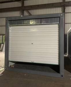 <span class=keywords><strong>Casetta</strong></span> Prefabbricata Modulare Portatile per Garage o Ripostiglio Esterno con Porta Scorrevole e Serranda Avvolgibile - Product Image 1