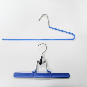 Recubrimiento y procesamiento de fundas de PVC personalizadas; tratamiento de superficies y procesamiento de recubrimiento para perchas/estanterías para ropa. - Product Image 1