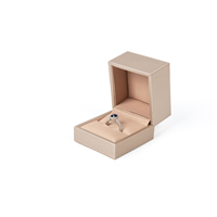 Boîte à bijoux en carton ondulé de luxe avec logo personnalisé, prix d'usine, emballage rigide écologique pour collier, bracelet, boucles d'oreilles, bague