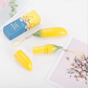 Cartone animato carino tubo di rossetto giallo rosa a forma di Banana 12.1mm bella scatola di <span class=keywords><strong>balsamo</strong></span> per le <span class=keywords><strong>labbra</strong></span> ABS 3.5g imballaggio cosmetico vuoto - Product Image 4