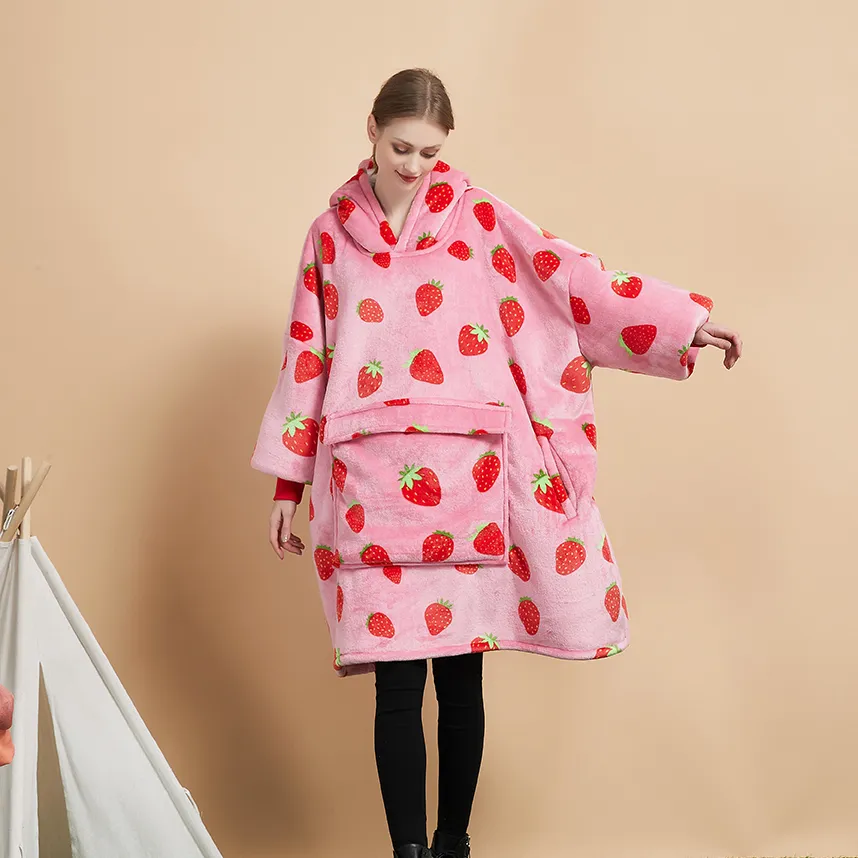 Luxury Wearable Soft Pink Strawberry Hoodie Blanket Warm Fruit Huge Pocket Hooded Blankets Oversize Fleece