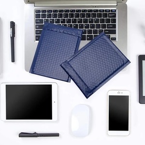 Biểu Tượng Tùy Chỉnh Không Thấm Nước Vận Chuyển Bao Bì Bong Bóng Độn Phong Bì Gửi Thư Túi Kim Loại Đa Giác Ba Chiều Bong Bóng Thư Túi - Product Image 6