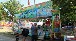 Manège Wacky Worm Roller Coaster pour enfants, mini-animaux, parc d'attractions intérieur/extérieur, remorque en fibre de verre et métal durable, carnaval - Product Image 2